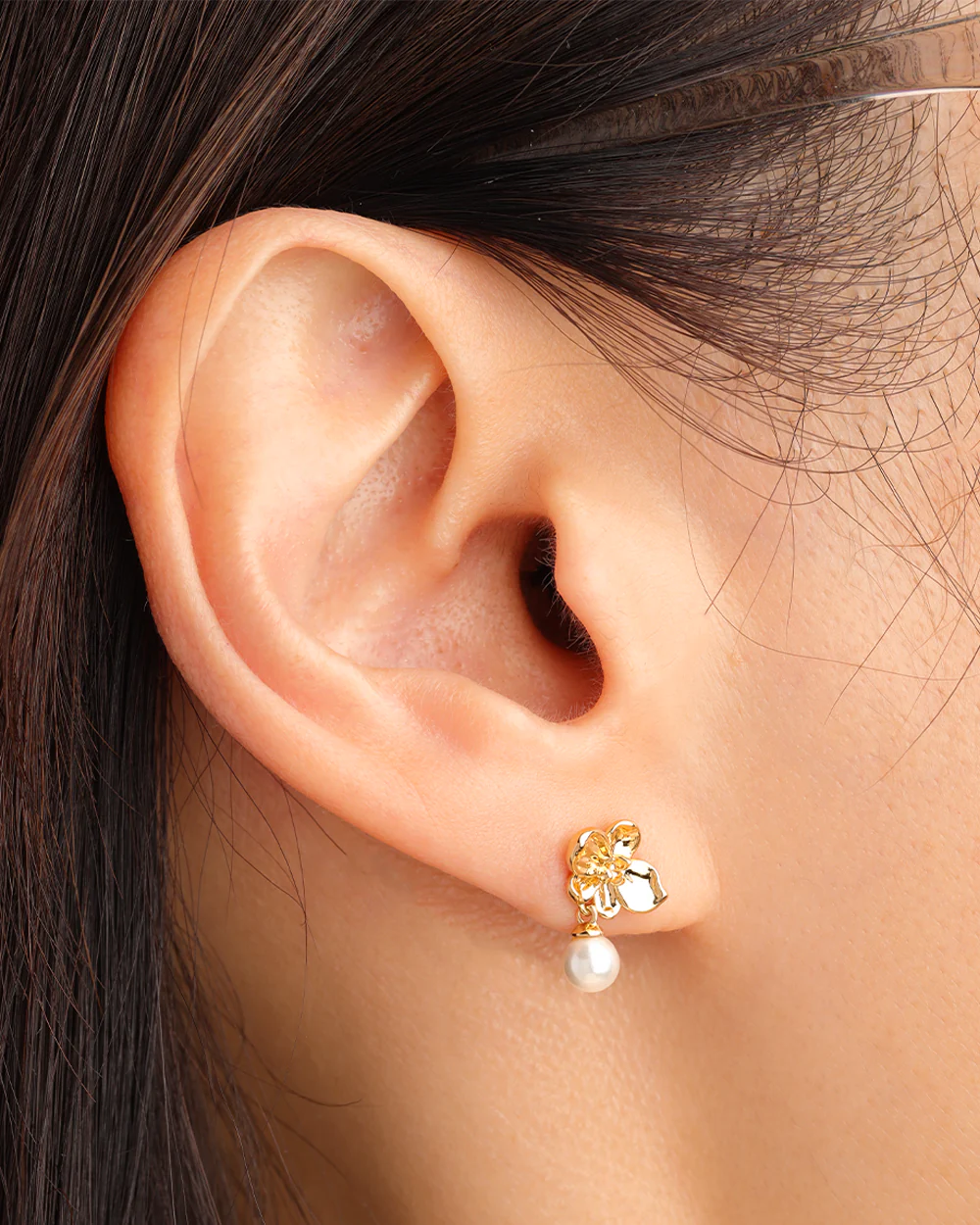 Caitlin Gold Studs - Image 3