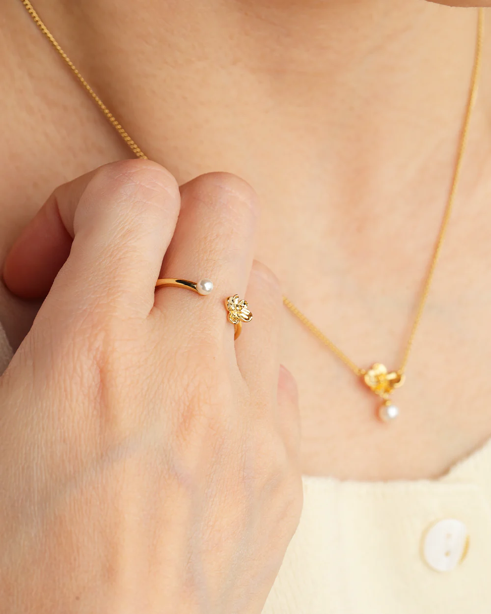 Cathy Gold Ring - Image 2