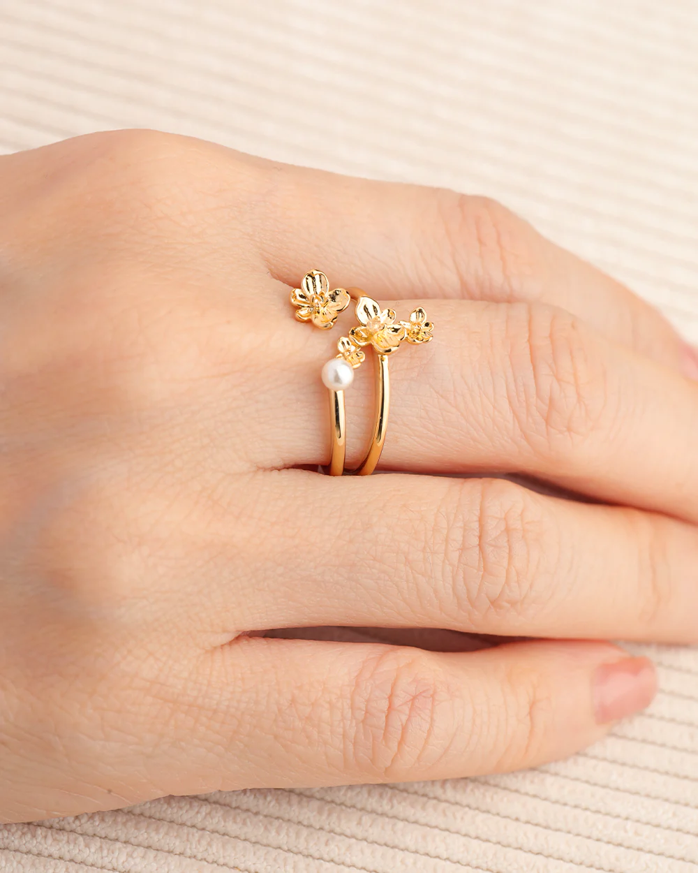 Cathy Gold Ring - Image 5