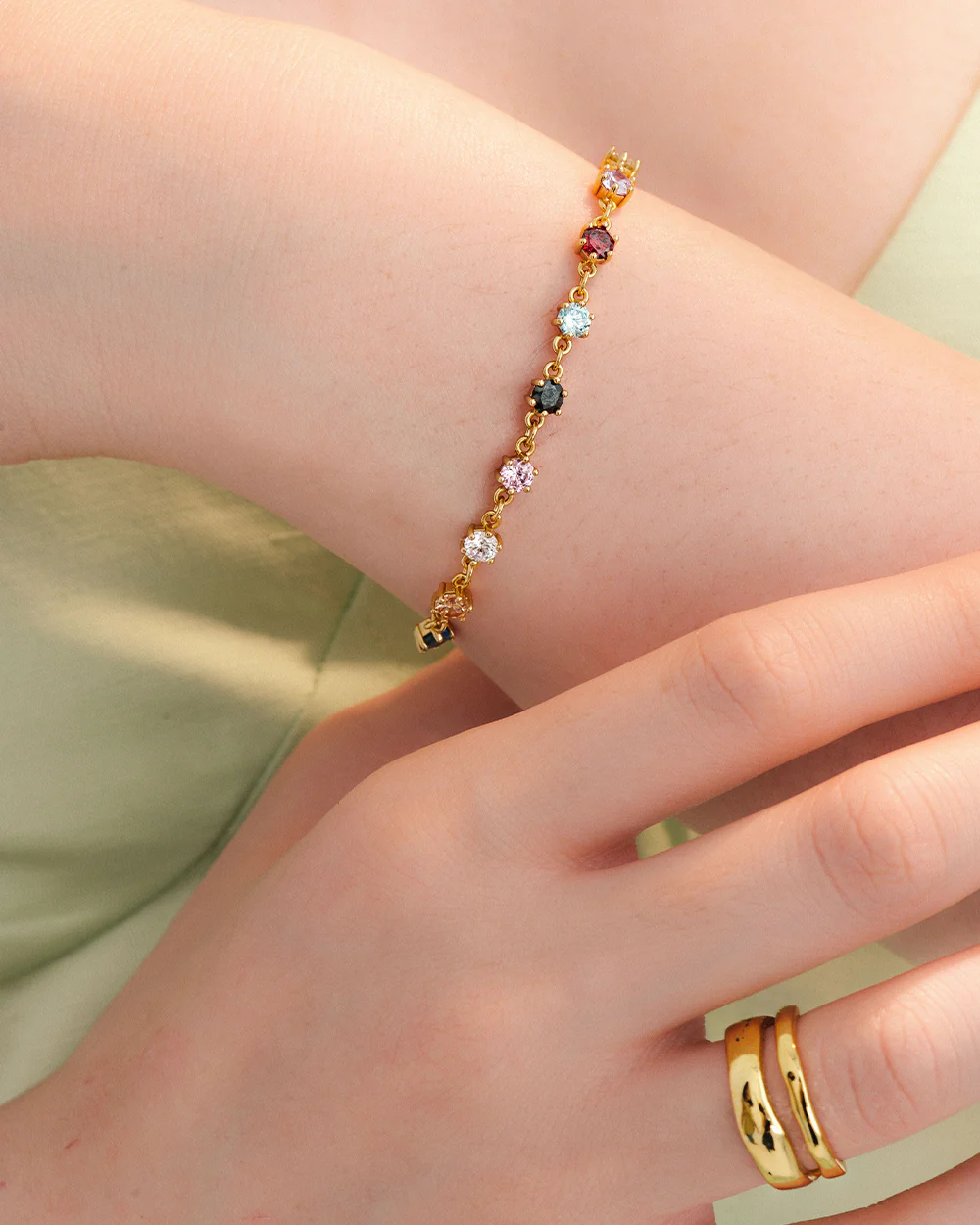 Daylight Gold Bracelet - Image 2