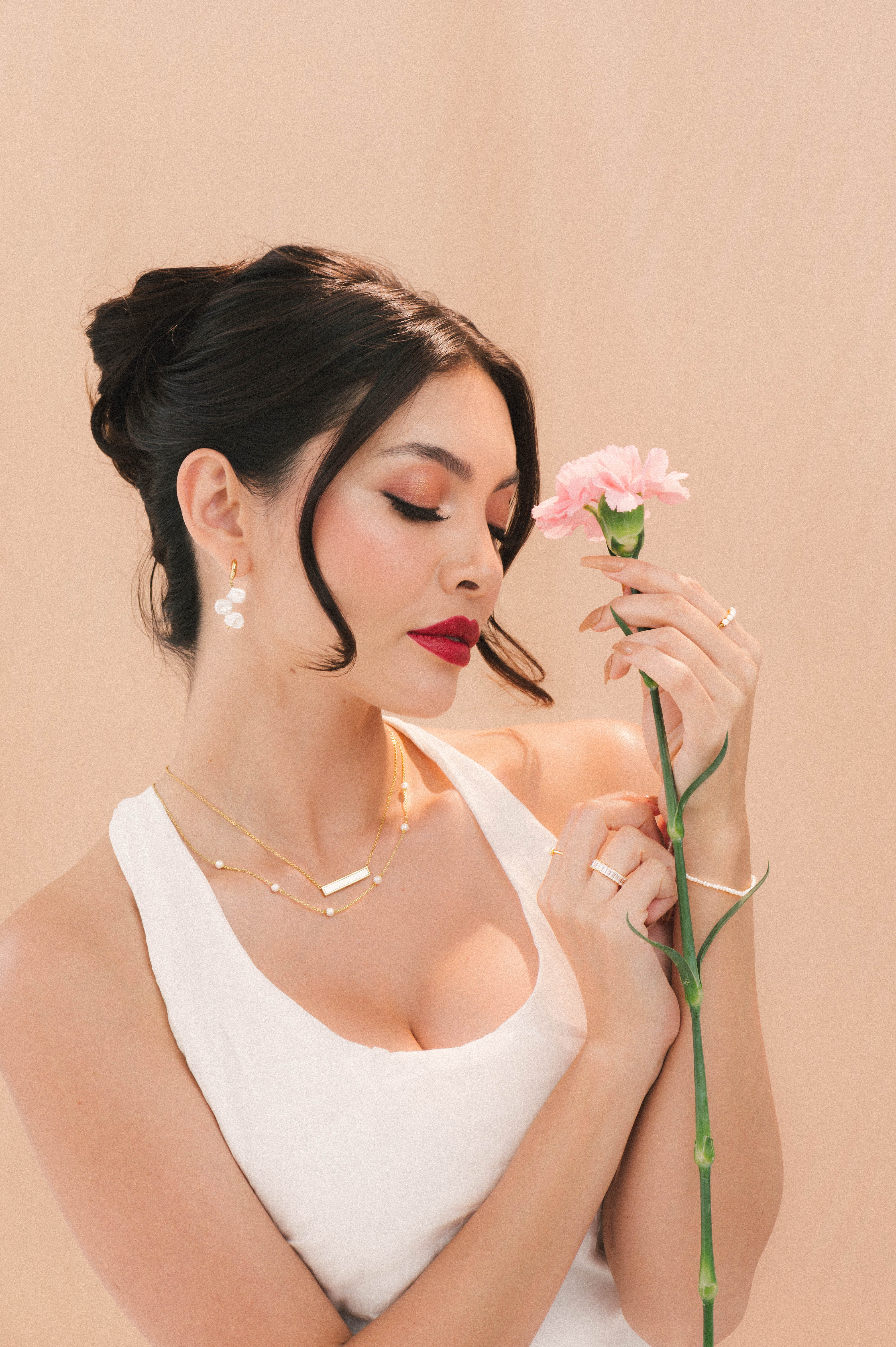 Kathleen Gold Necklace - Image 4