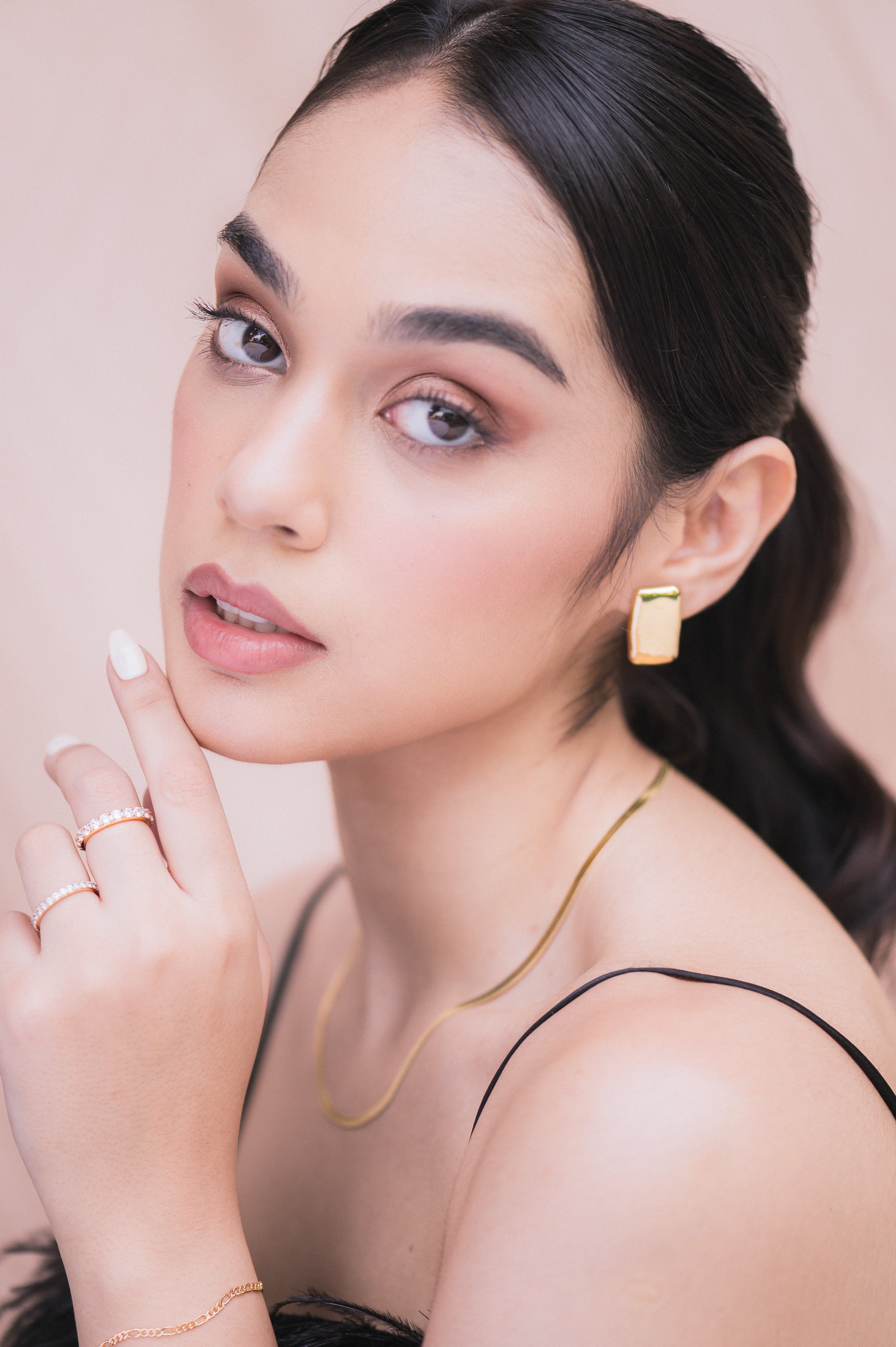 Paloma Gold Studs - Image 4